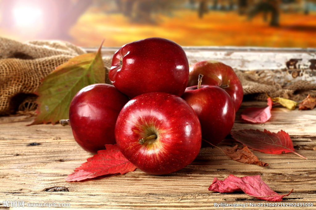 吃苹果也能中毒！苹果的这一物千万别吞食