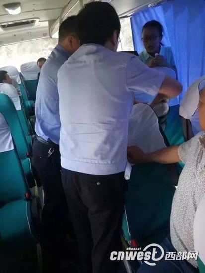 陕西一54岁老人车上猥亵参加高考女生被警方控制
