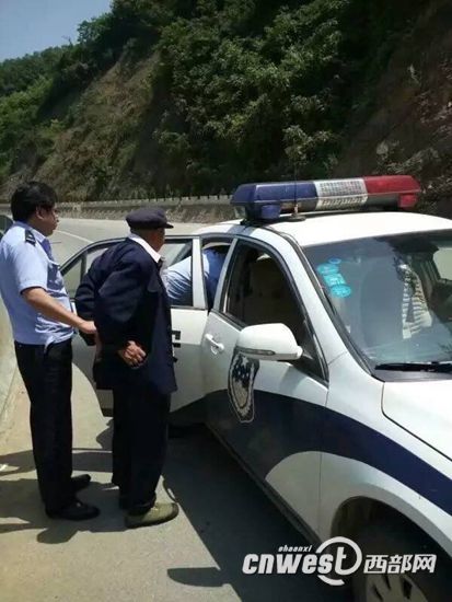 陕西一54岁老人车上猥亵参加高考女生被警方控制