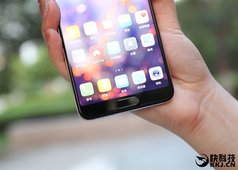 徠卡雙攝封神之作！HUAWEI P20評測：漸變結構色不可自拔