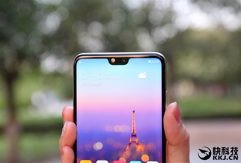 徠卡雙攝封神之作！HUAWEI P20評(píng)測(cè)：漸變結(jié)構(gòu)色不可自拔