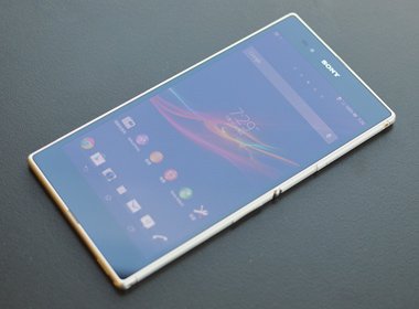 索尼xl39h和諾基亞1520  定位手機工業(yè)設計的翹楚