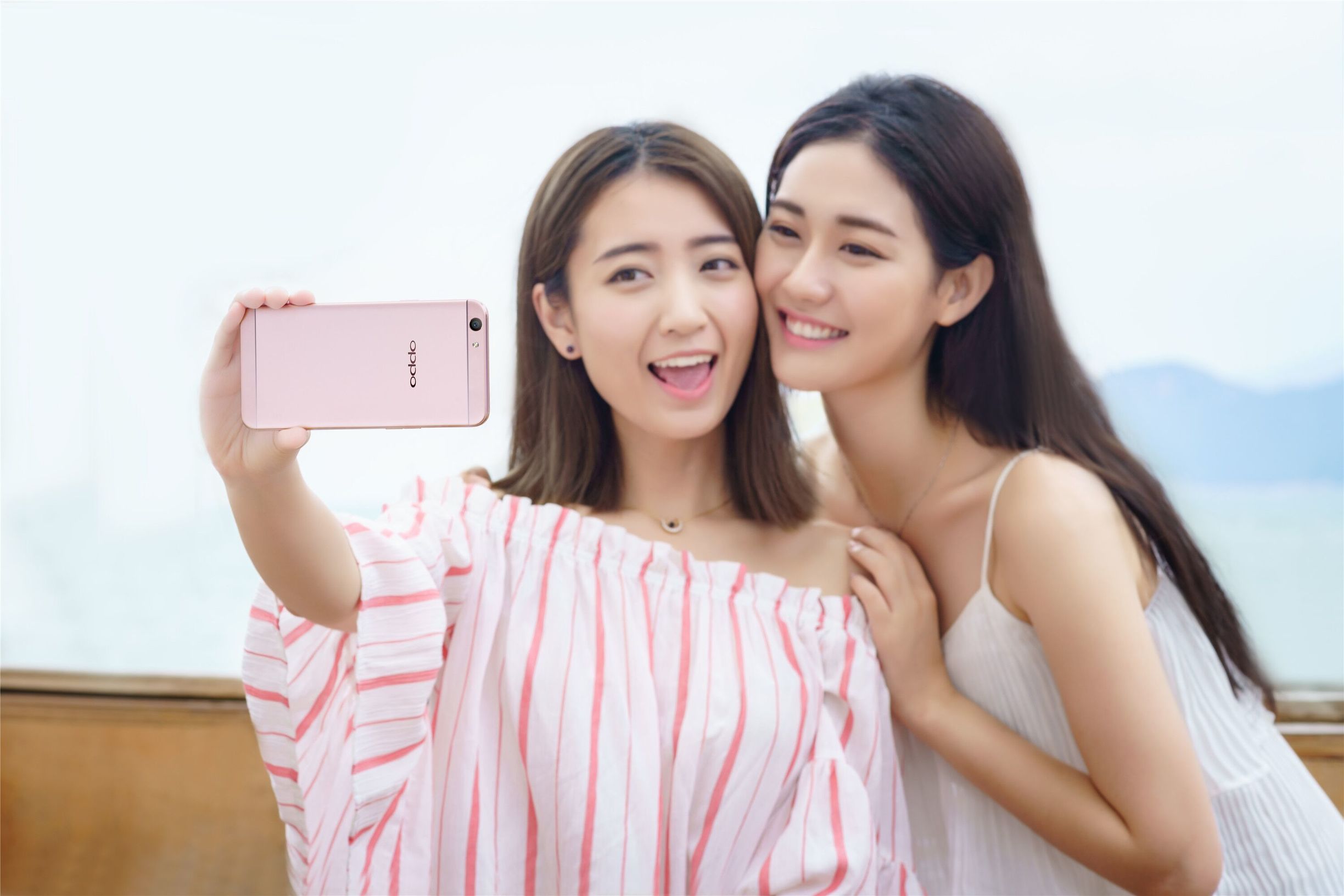 金属材料大屏幕正脸指纹识别 OPPO A59打开线下推广预定主题活动