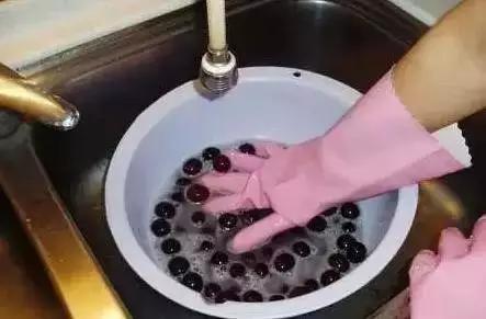 葡萄先洗了之后容易坏掉，究竟如何保鲜呢？