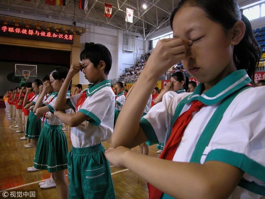 一点用也没有？眼保健操骗了你多少年……