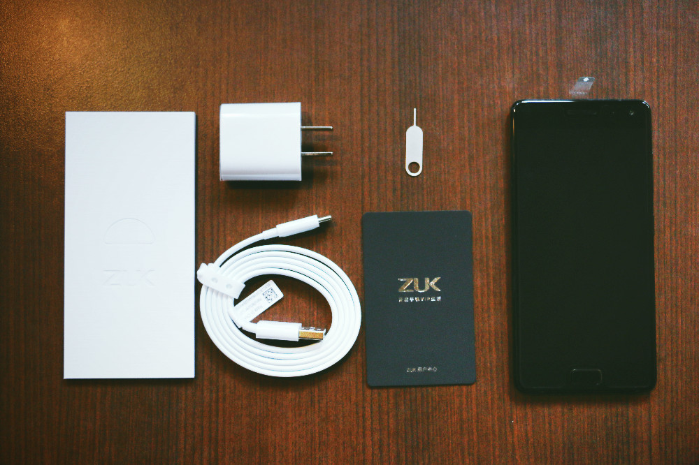 公模时期中的手机上设计色彩——想到ZUK Z2 Pro开箱测评