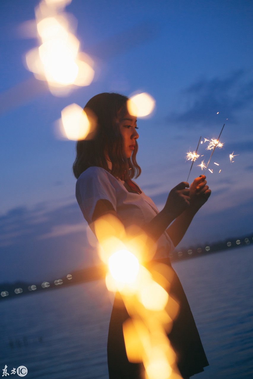 仙女棒的正确使用方法(一组图集教你"玩"仙女棒——男生们学着点,这才