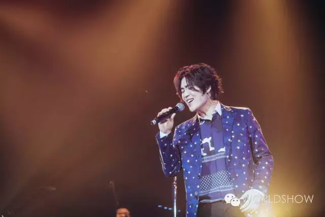 Livehouse show of Huang Xiaohu, how many person has listened to her once bar show? 