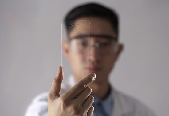 我们中国人爱玻璃膜，康宁新一代显示屏遭受难堪