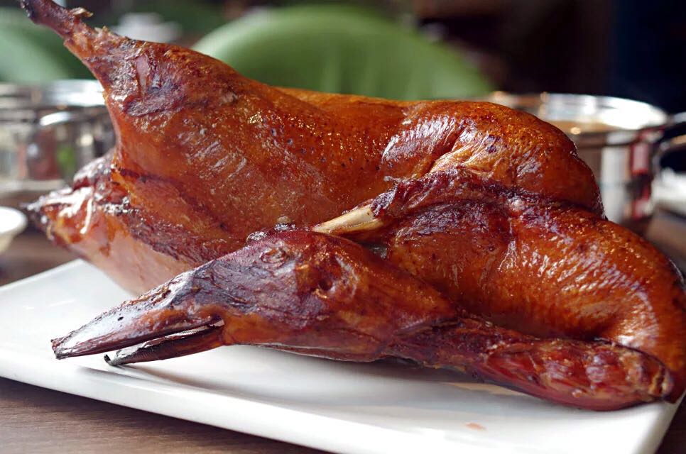 重庆最好吃的烤鸭，原来人均只要40元，果木烤鸭，味道超棒