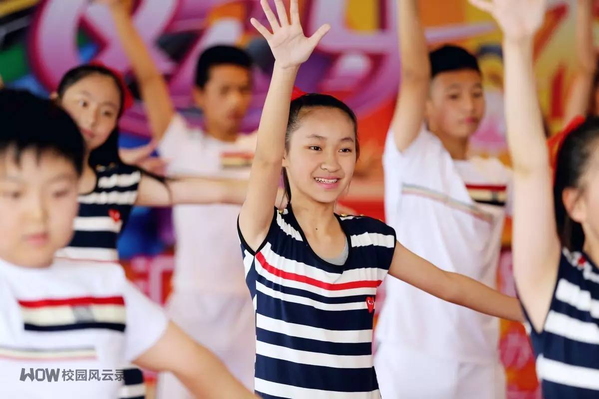 中小学唯一的国家级奖学金！这38个上海小囡喜摘宋庆龄奖学金 | WoW榜单