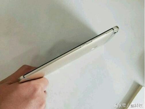 乐视电视管理层再爆乐2s Pro新特点:选用全新升级的无框ID设计方案