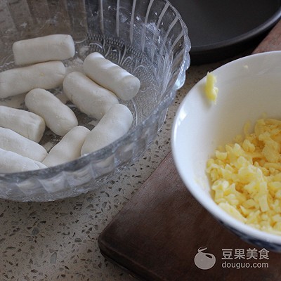 Zhi person bakes New Year cake (add way of Zhi person New Year cake)