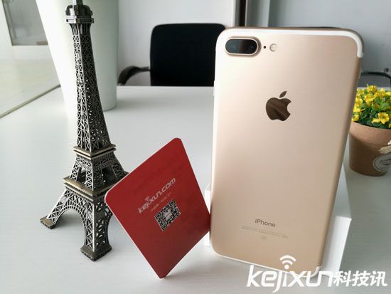 iphone7 Plus中国发行版拆箱测评：iPhone7P值得购买么？