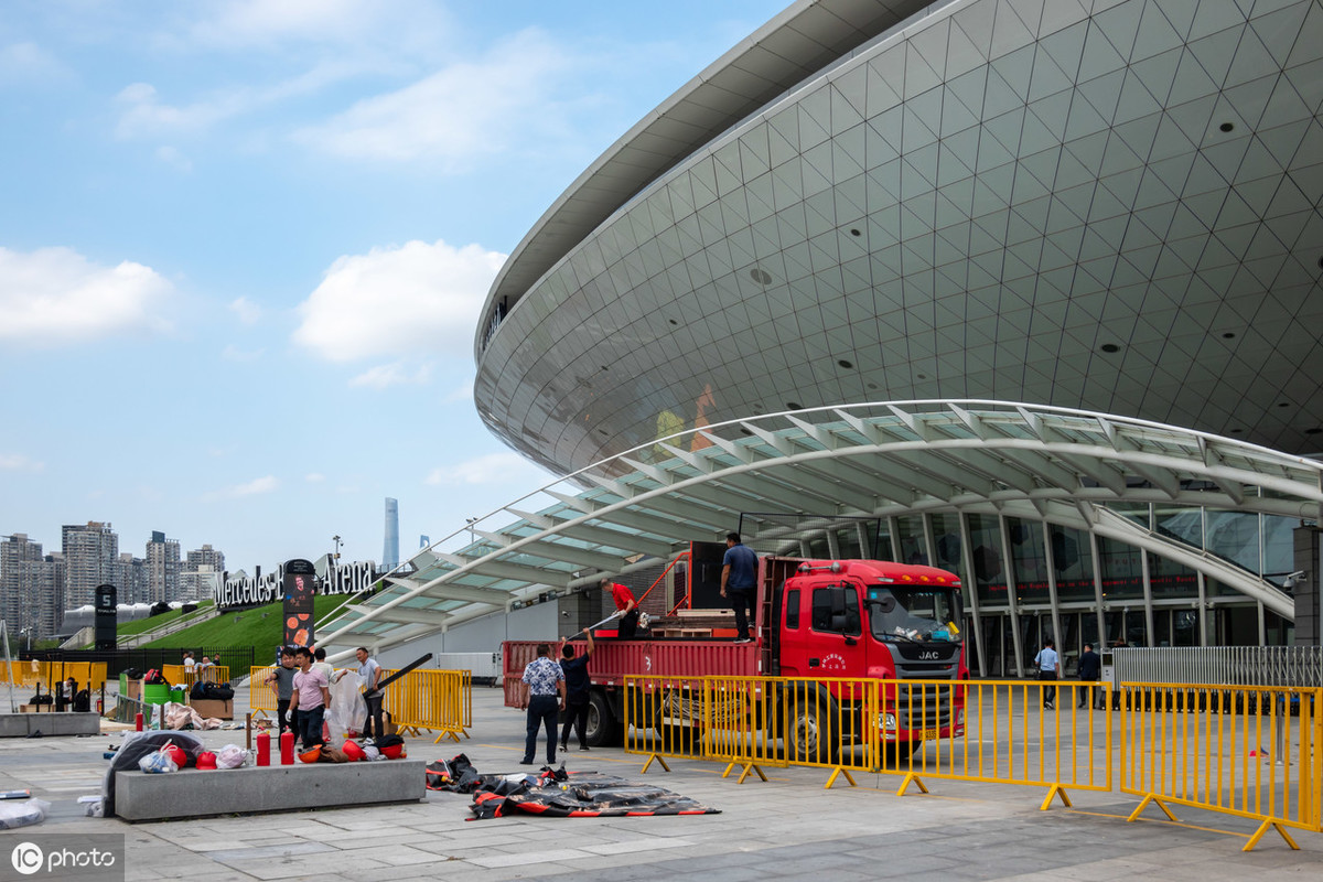 为什么nba上海站(NBA上海站活动取消，赞助商场外展台基本拆光，莫雷却还没有道歉)