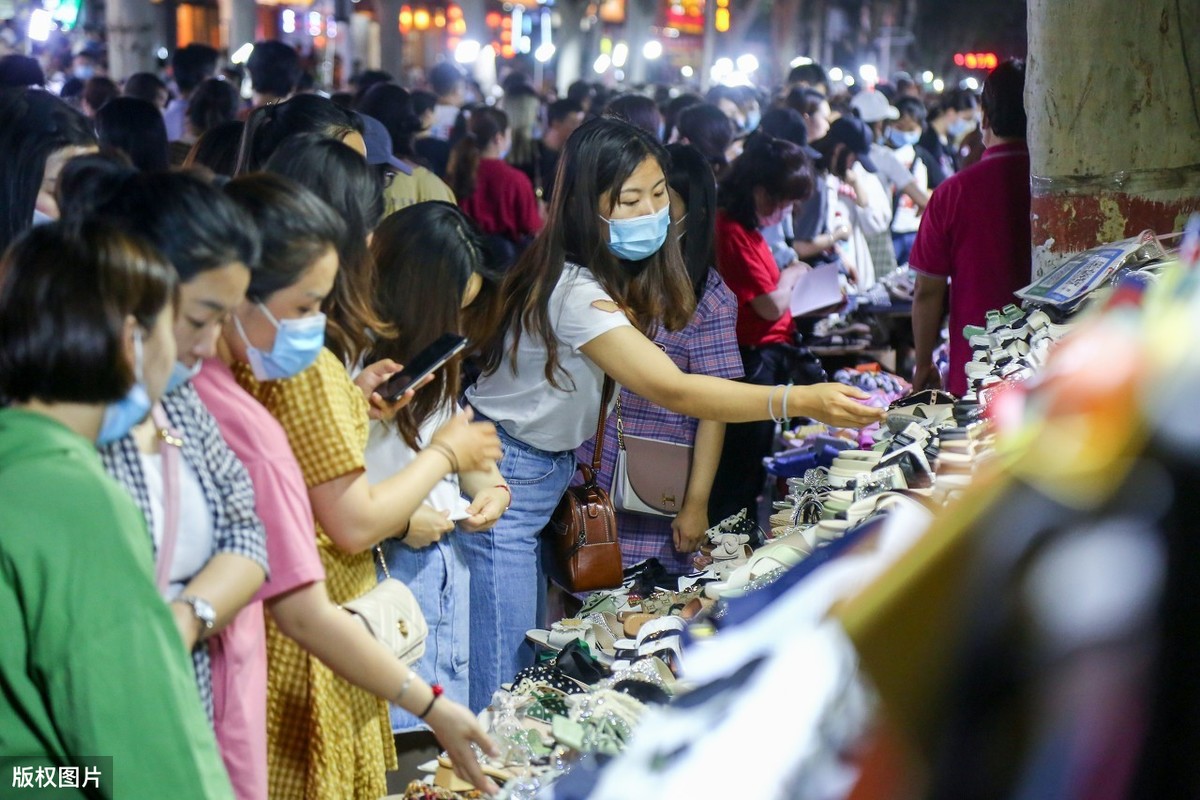 摆地摊卖这些东西，利润高又好卖，适合新手操作