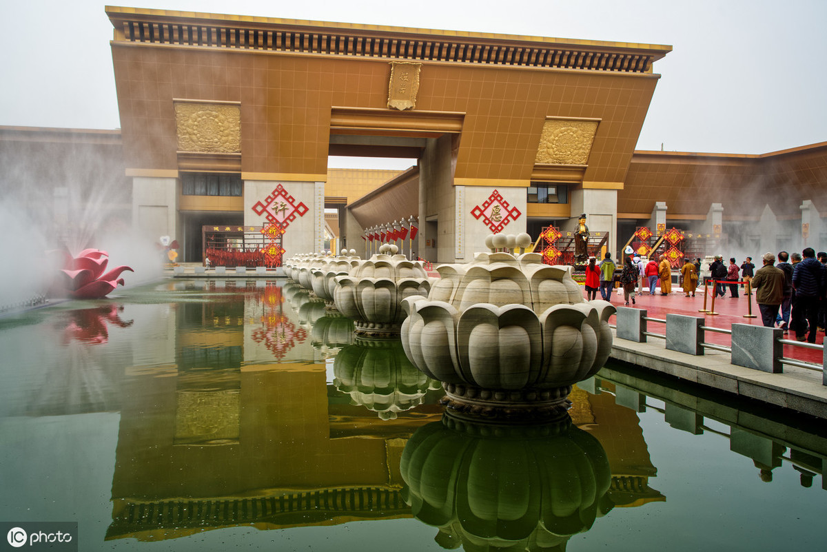 “真身宝塔”：法门寺（Famen Temple）