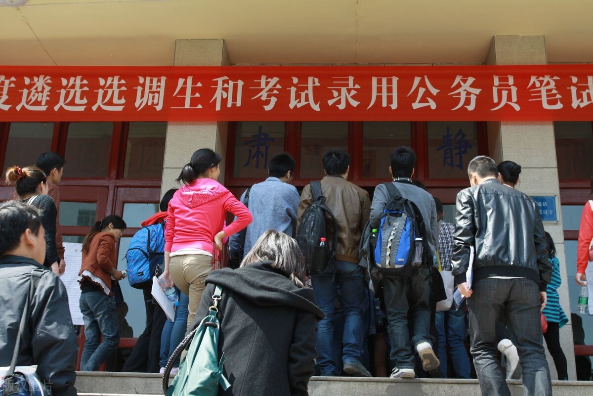 选调生与普通公务员相比优势大，不只是薪资和晋升