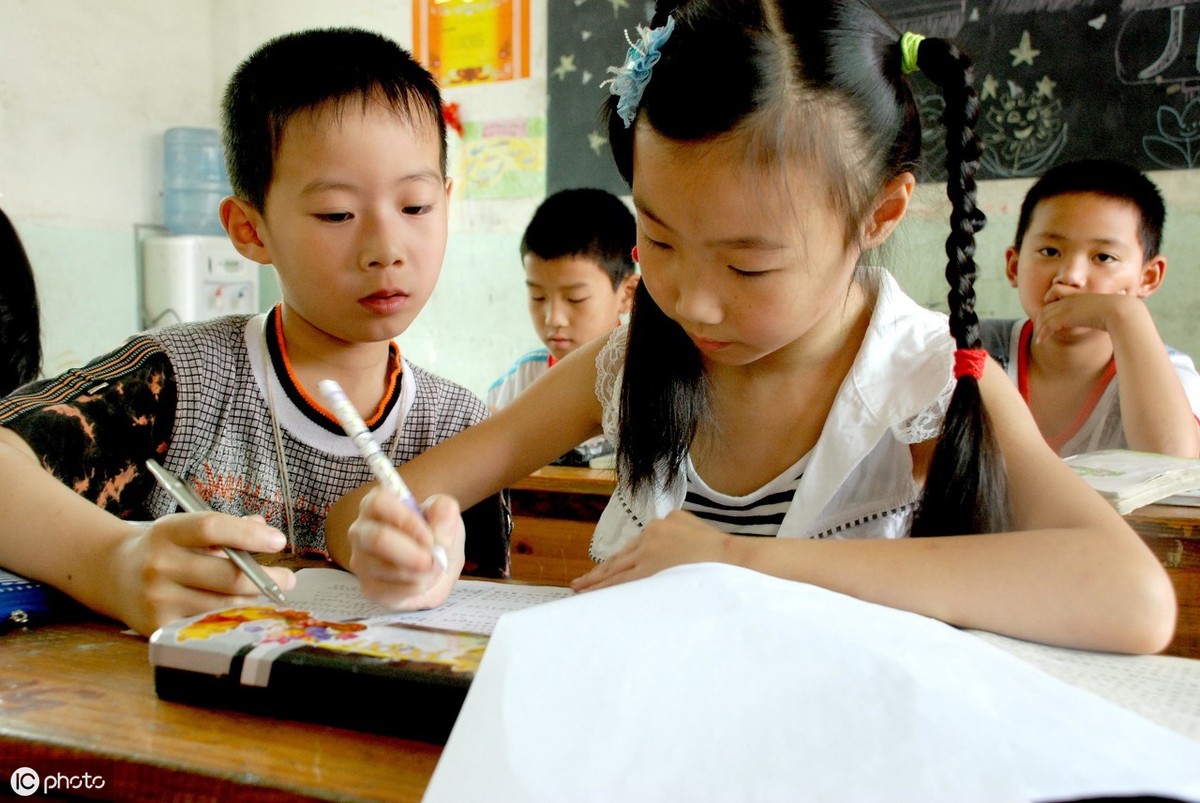 《命题作文的审题复习》——小学毕业班作文复习课教案