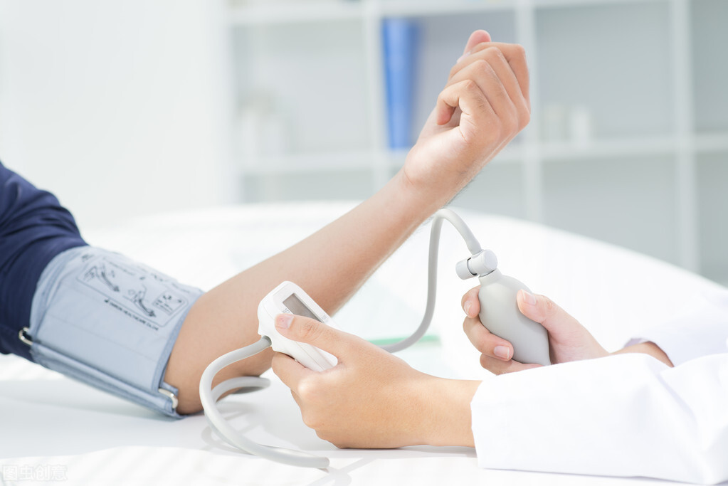 高血压也有高危人群？注意：这7类人易患高血压，要小心防范