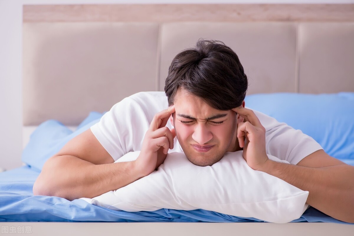 入睡困难损伤健康，如何才能缓解失眠？这5个好方法，很管用