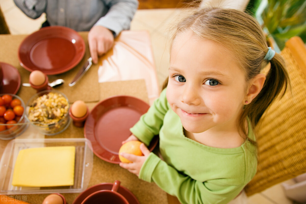 兒童專家：早餐對孩子的生長發育很重要，不要隨便給孩子湊合吃了