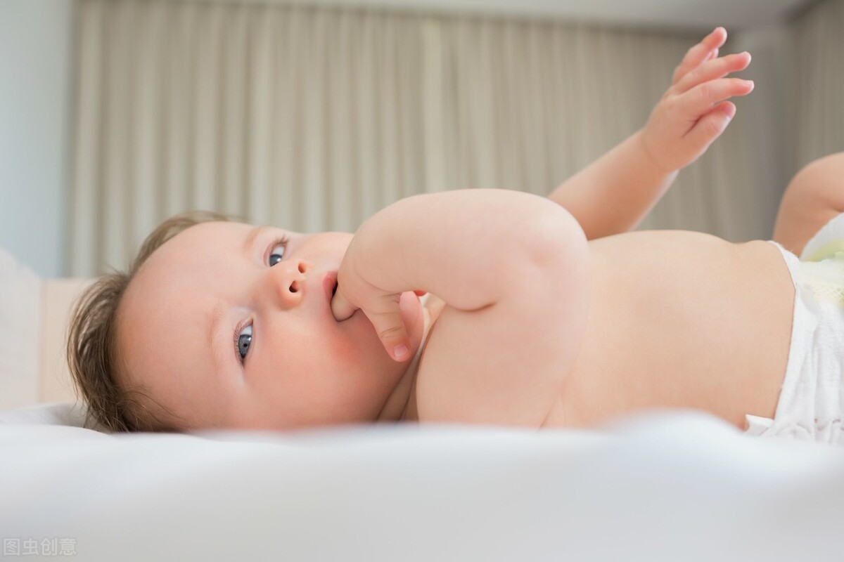 孩子爸爸欠了10万元，我能变更儿子的抚养权吗？