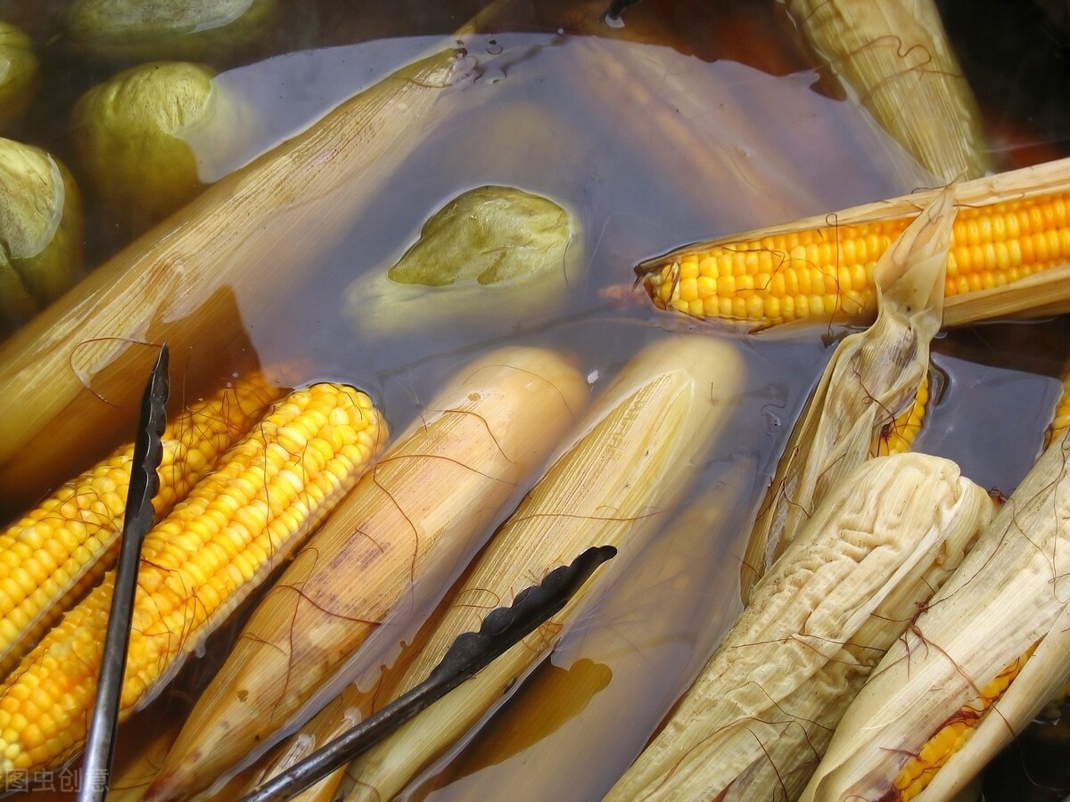 图片[3]-煮玉米时冷水下锅还是热水下锅？顺序错了玉米又老又硬-起舞食谱网