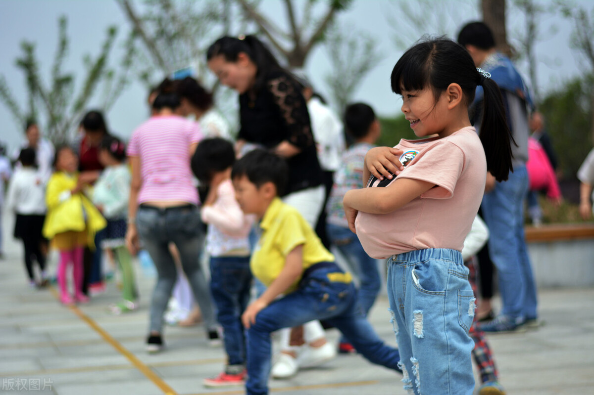 孩子上学后，全职妈妈还能做什么？这3位妈妈说的很实在