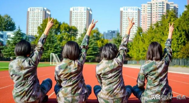 颜值与实力并存，这样的通信女兵 爱了