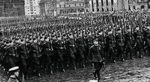 “战史上最大的合围战”德军俘虏苏军66万人，斯大林的长子也被俘
