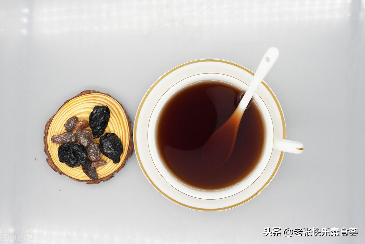 12种清凉爽口纯天然果汁饮料，自己制作，干净卫生，冰镇后更好喝