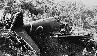 死得最窝囊的日军大将，飞机跑偏遭百姓围观，最后被警察击毙