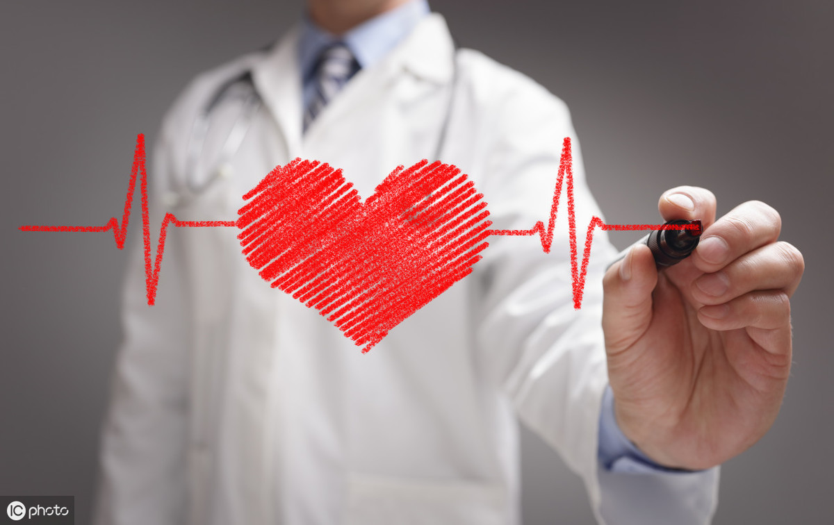 有这5个症状，小心心脏出了问题，3种治疗心脏病方法，需要你了解