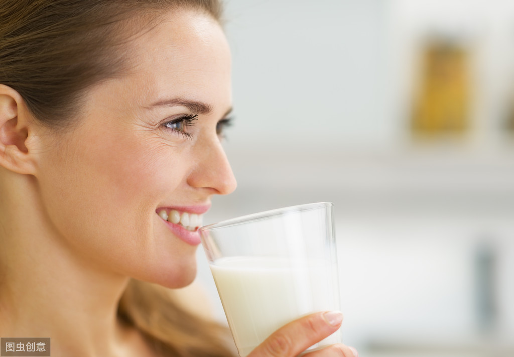 钟南山院士建议多喝牛奶，原来是有这7个好处，的确是个好东西