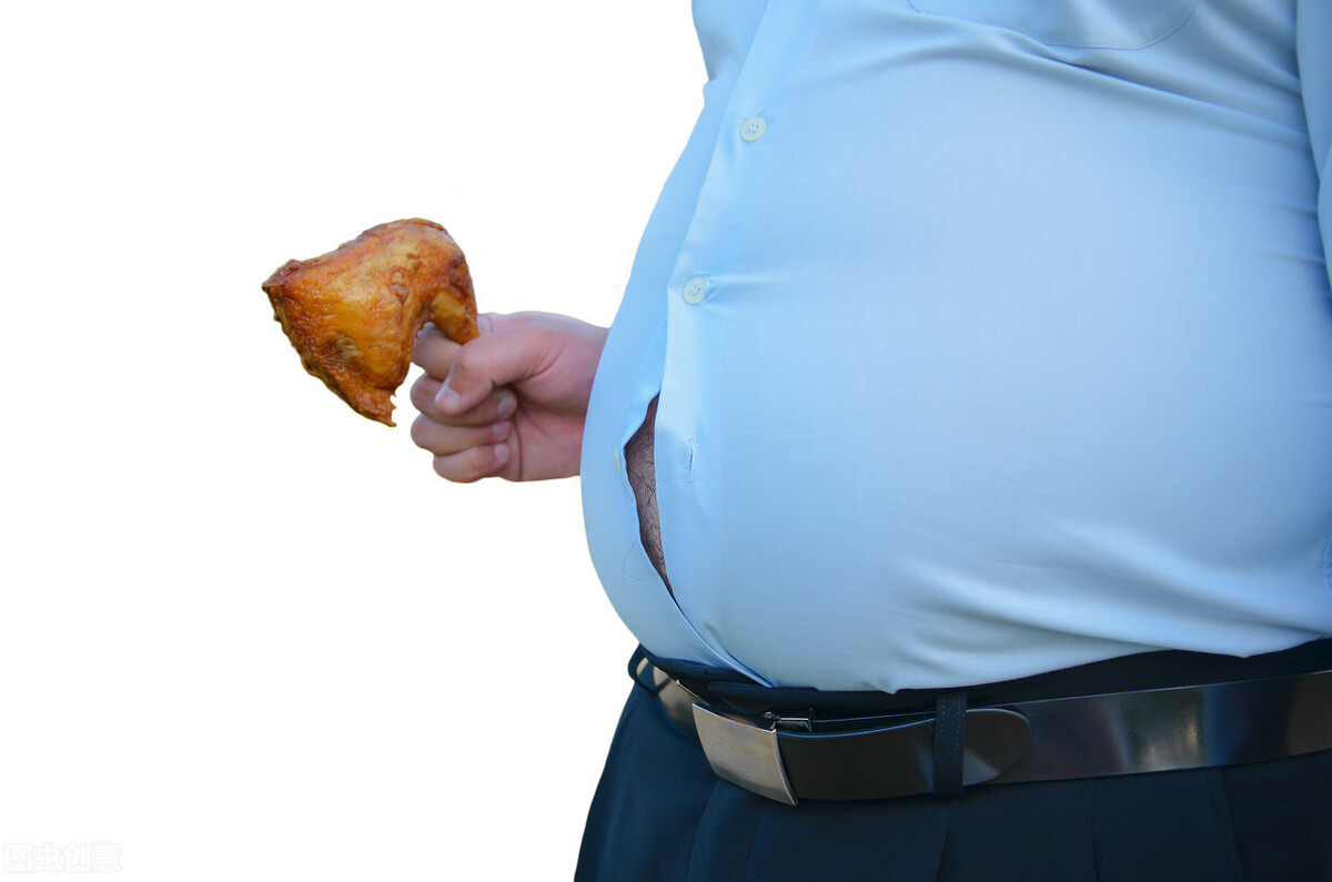 發胖是有徵兆的！你若出現幾個跡象，就要引起重視了