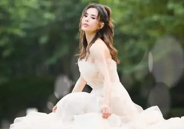 年近50的不婚女星们 现在怎么样了？