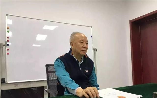 中国80年代传奇富豪：入狱后被妻子抛弃，小姨子却苦等他18年