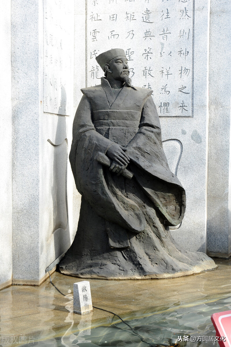 丑怪书风抵制欧体楷书，那是因为他不懂欧阳询和九成宫醴泉铭之美