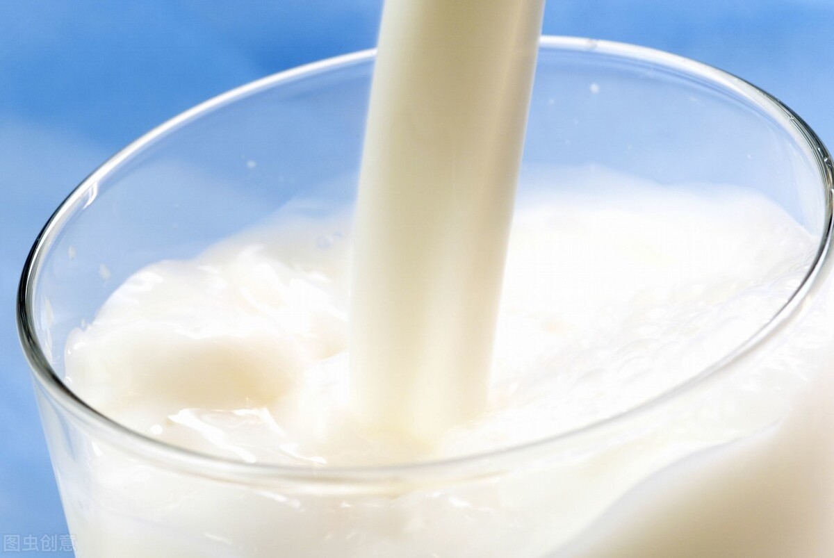 图片[1]-“鲜奶”和“纯牛奶”有啥区别？营养差别很大学会可别再乱买-起舞食谱网