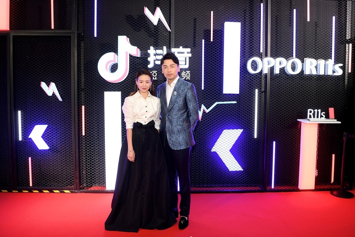 白领抖音拍摄：230集零基础入门视频教程，500素材+图解，免费送