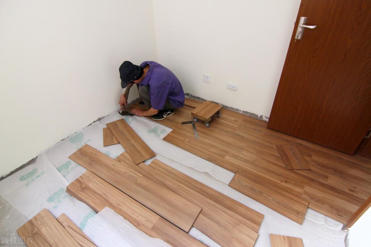 地暖房装修：卧室地面考虑瓷砖还是木地板？一篇文章给你捋清楚