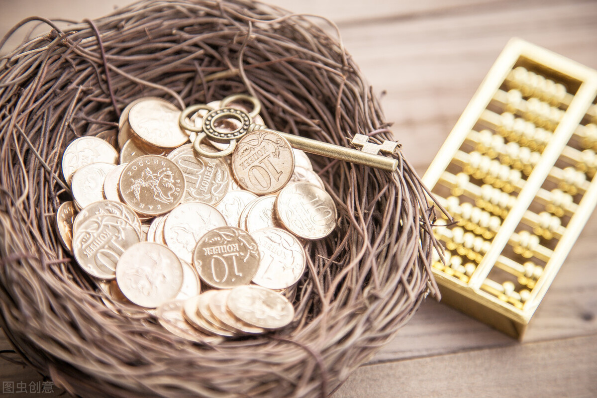 百利好黄金交易平台：刺激方案超预期，黄金震荡待抉择