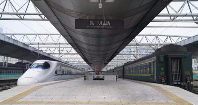 昆明南站VS昆明站，谁代表未来？