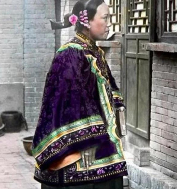 16张晚清上色老照片，感受一下百年前的中国吧！