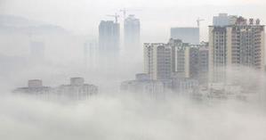 重庆今晨多地遇浓雾 小长假最后一天最高