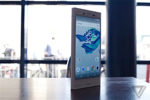 小屏手機難買：sonyXperia X Compact發(fā)售 中國發(fā)行無期