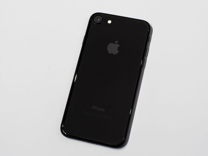 美如和田墨玉：iPhone 7 亮黑真机图赏！