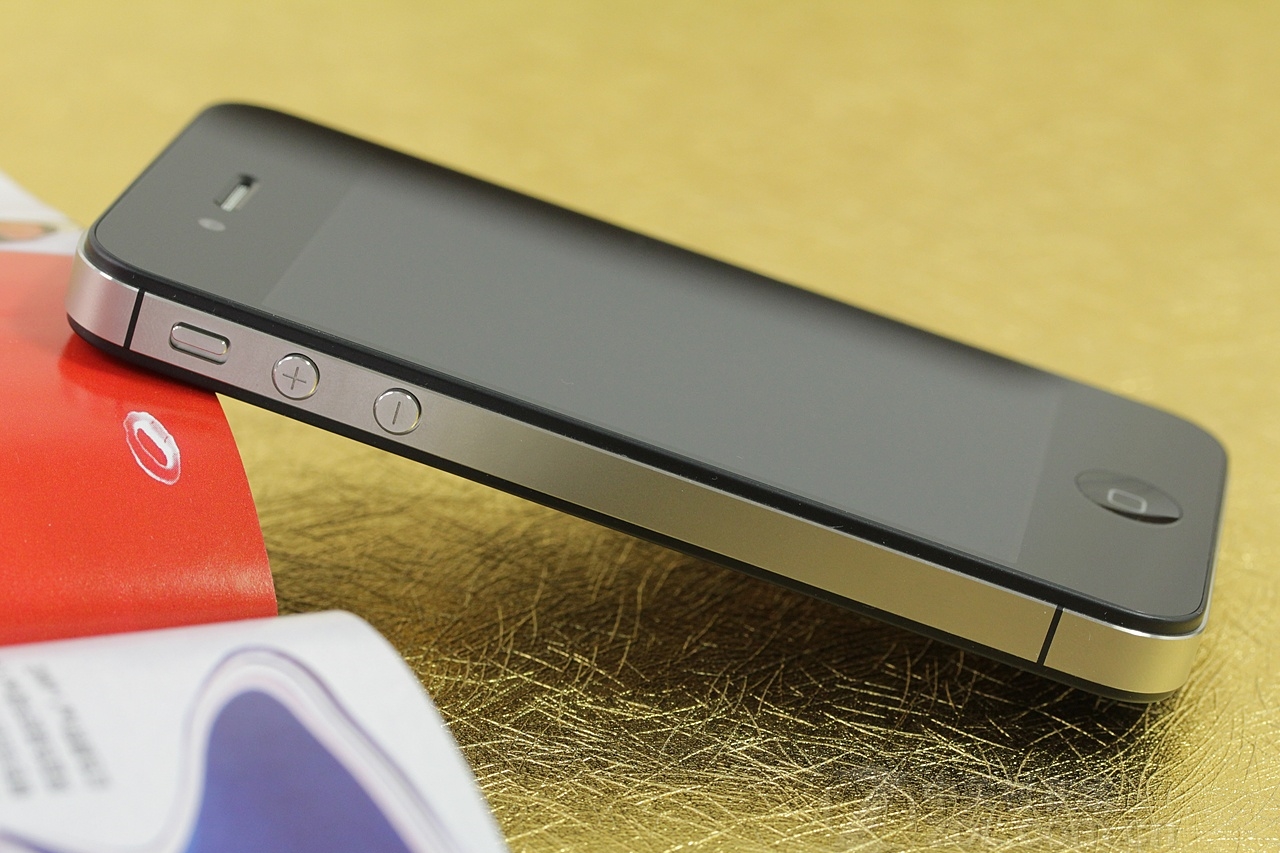 史蒂夫乔布斯遺作已沦落百元机，iPhone4s店低至599元！