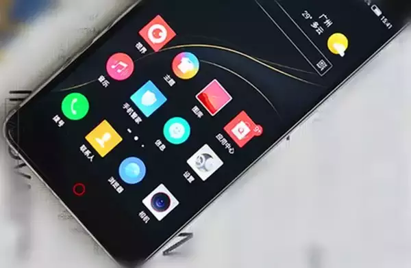 国内唯一能与荣誉V8匹敌的手机上，nubia Z11miniS